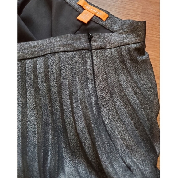 Metallic Midi Skirt - Picture 3 of 7